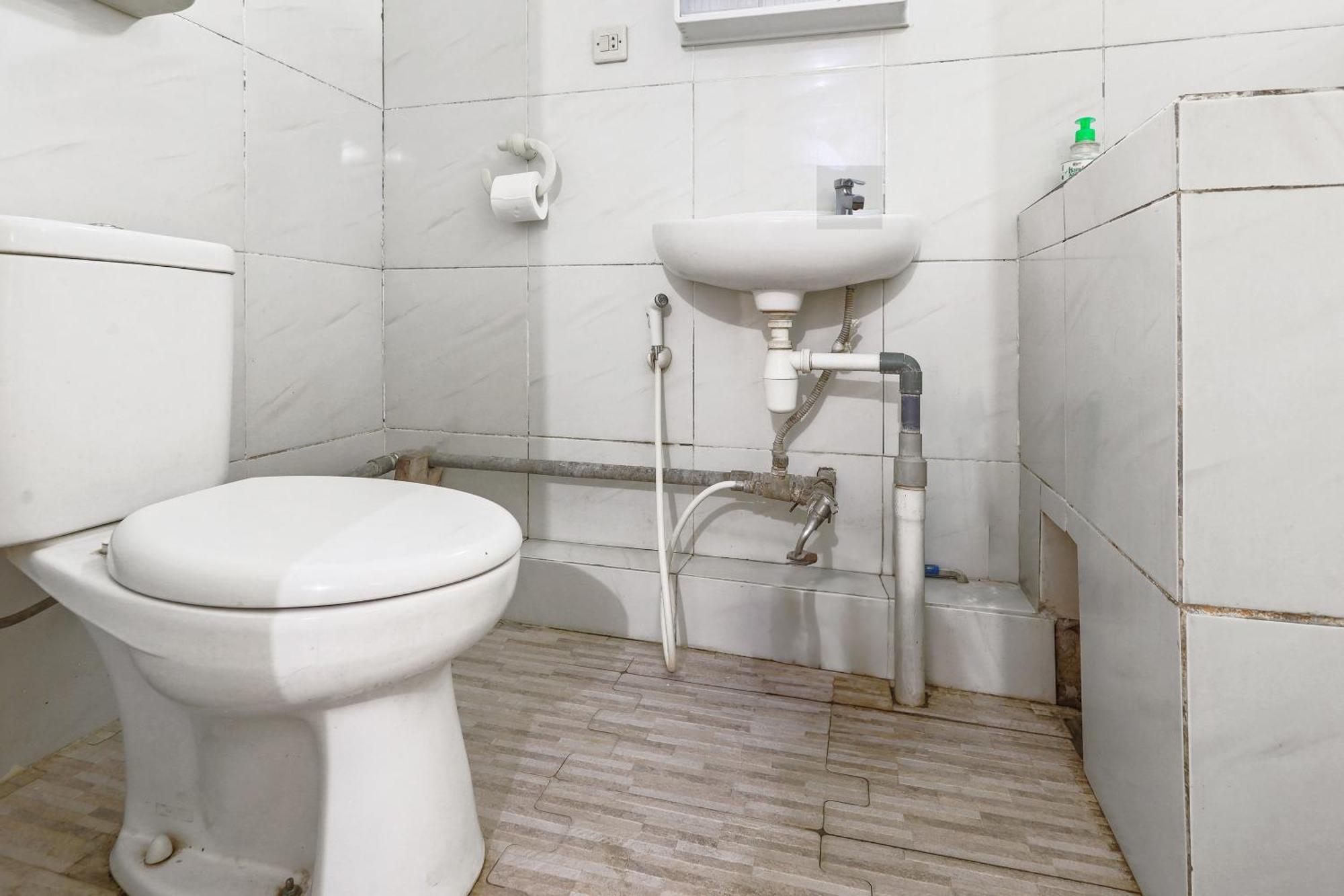 Palulu Garden Homestay Labuan Bajo Exterior photo